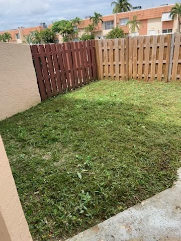 Palmas Twnhs Condo - Residential Lease