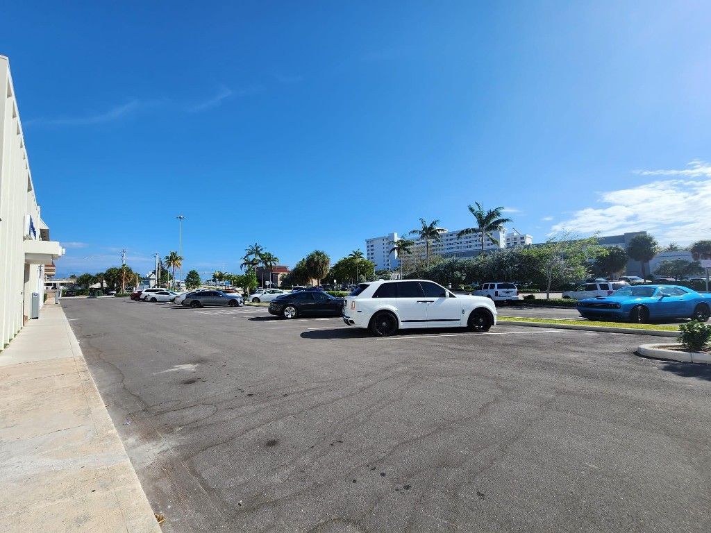 Photo of 3075 E Commercial Boulevard, Fort Lauderdale, FL 33308 (MLS # F10490778)