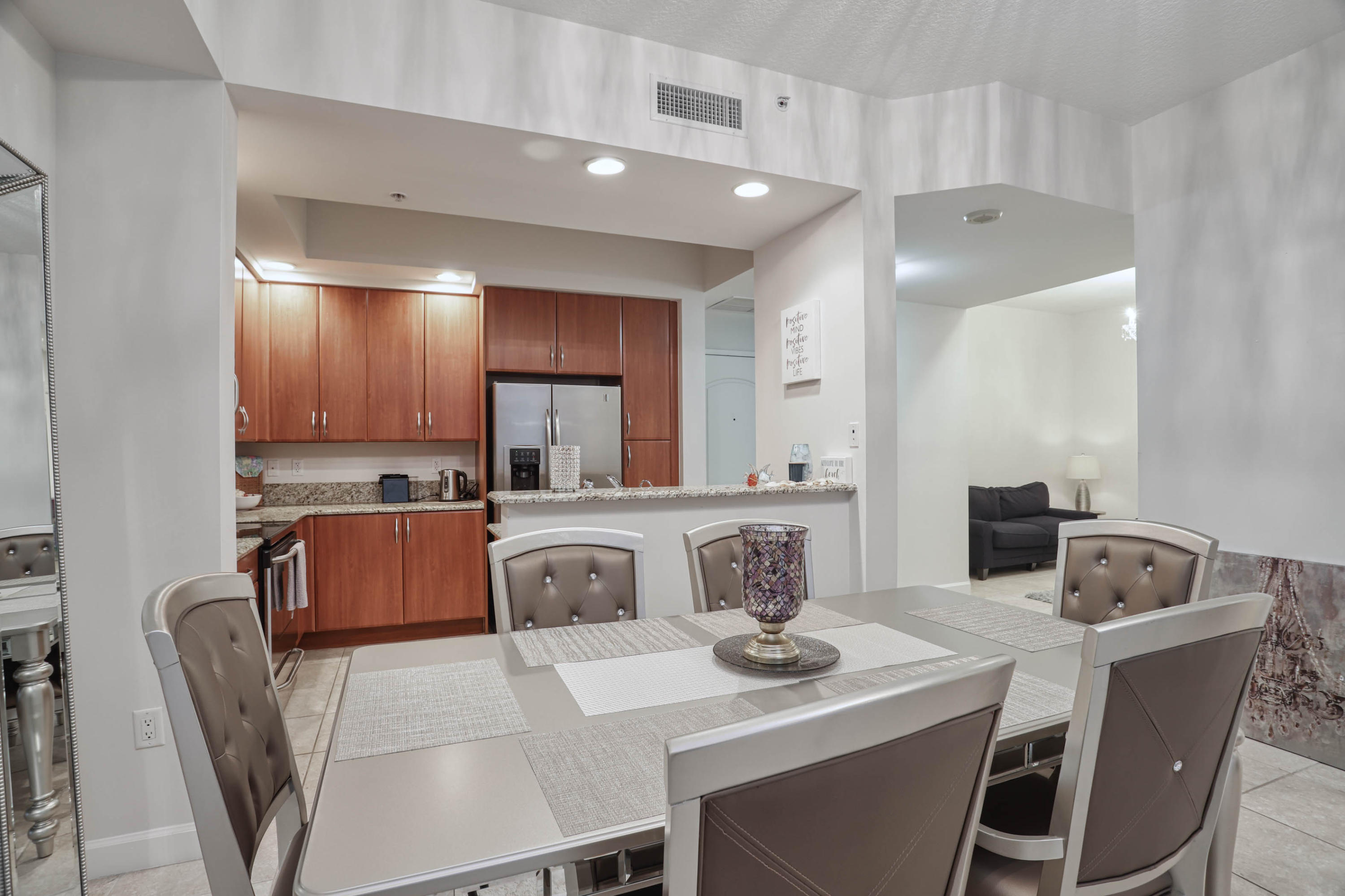 ONE CITY PLAZA CONDO - Residential