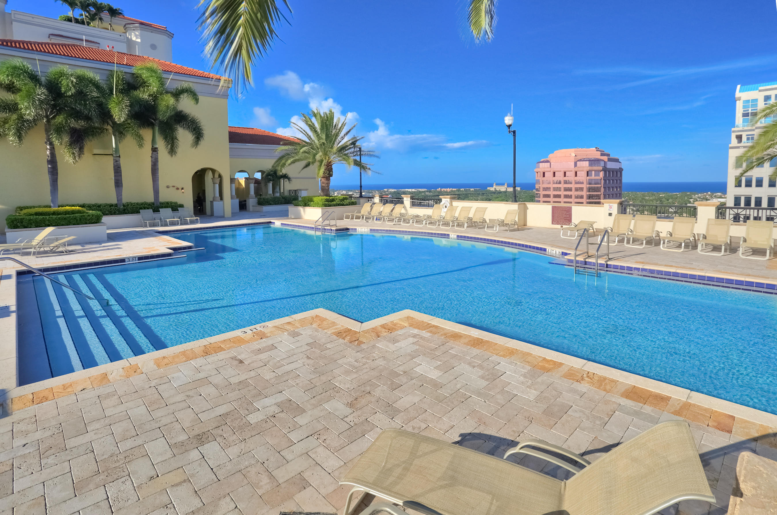 ONE CITY PLAZA CONDO - Residential