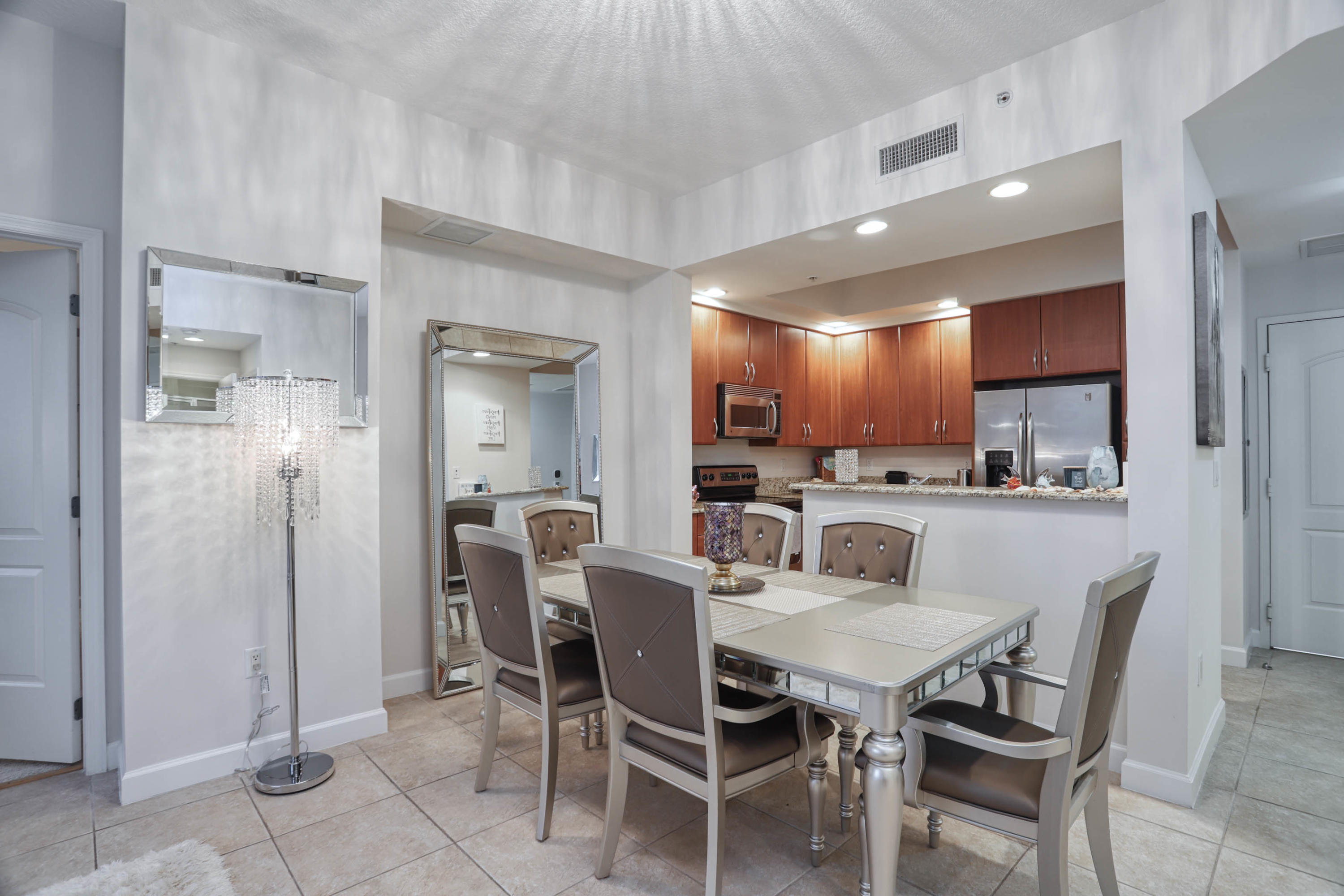 ONE CITY PLAZA CONDO - Residential