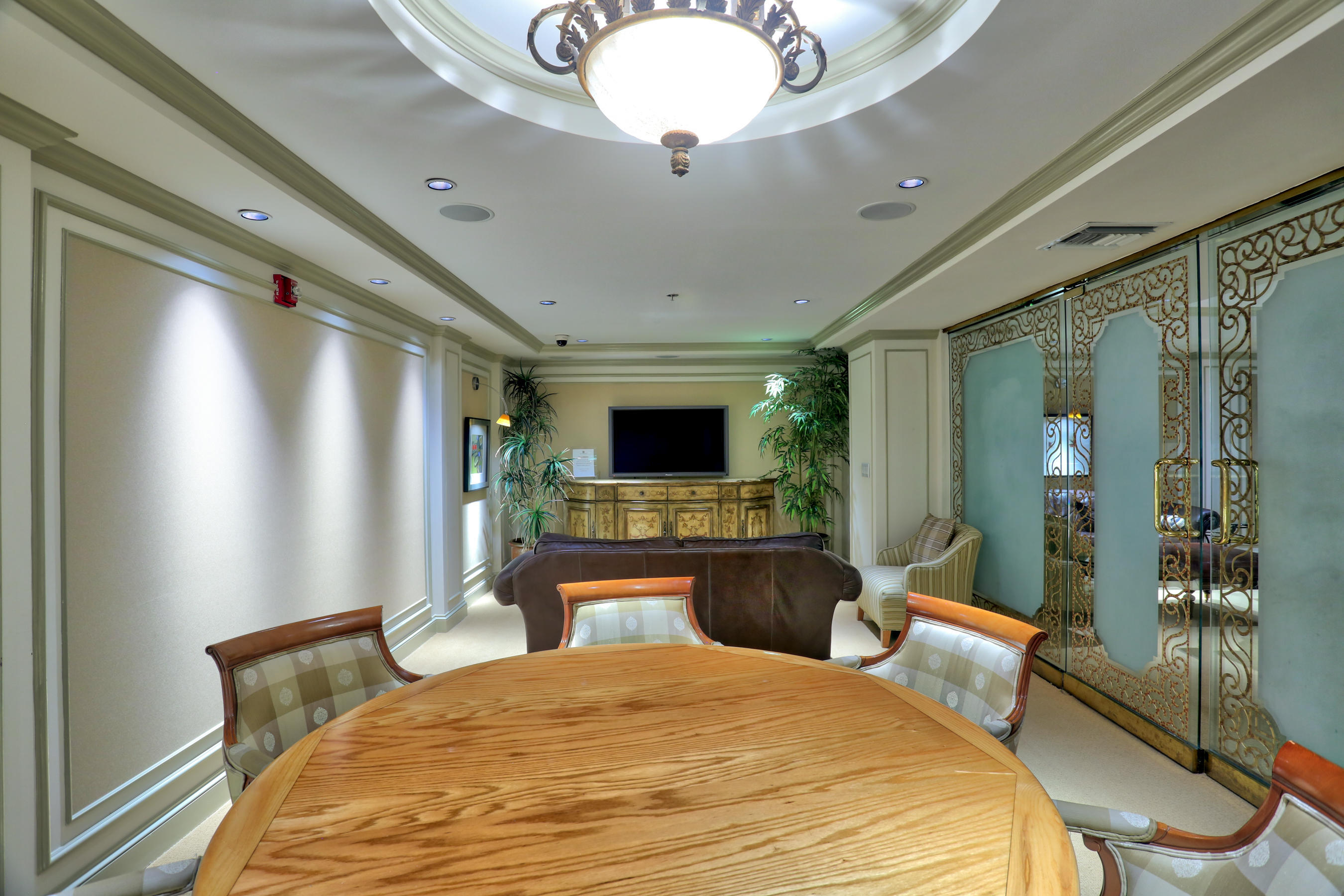 ONE CITY PLAZA CONDO - Residential