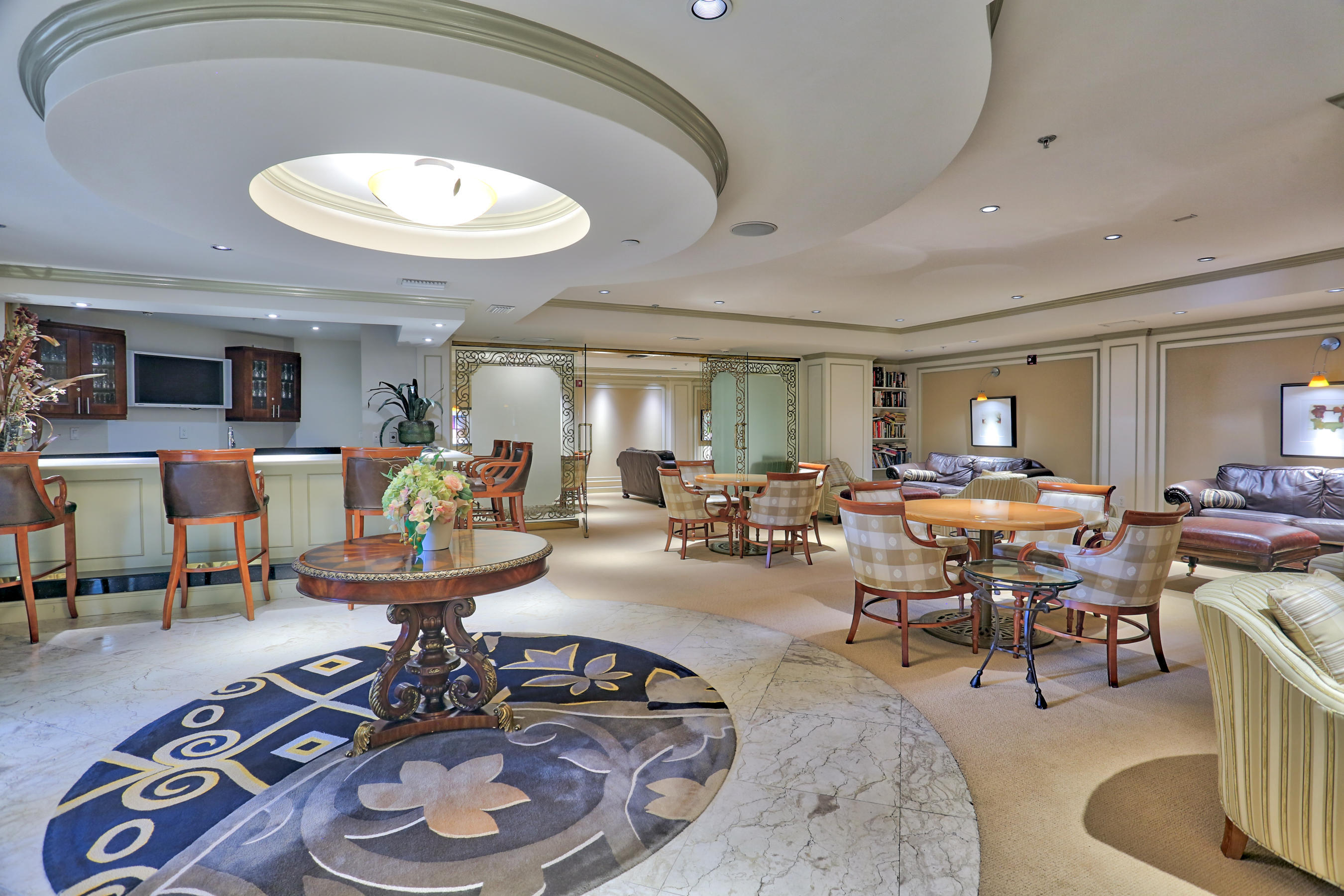 ONE CITY PLAZA CONDO - Residential