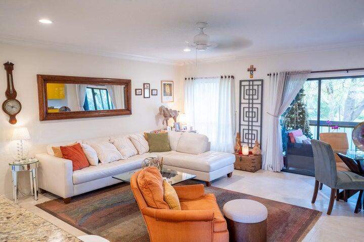 BAGATTELLE CONDO - Residential Lease