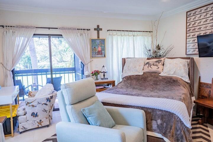 BAGATTELLE CONDO - Residential Lease