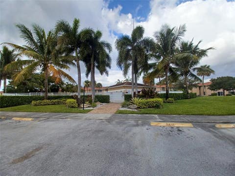 Tiny photo for 10036 Twin Lakes Drive #37F, Coral Springs, FL 33071 (MLS # F10475971)