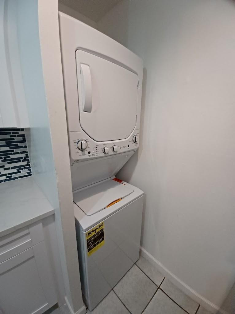 LAKEWOOD VILLAGE - Residential