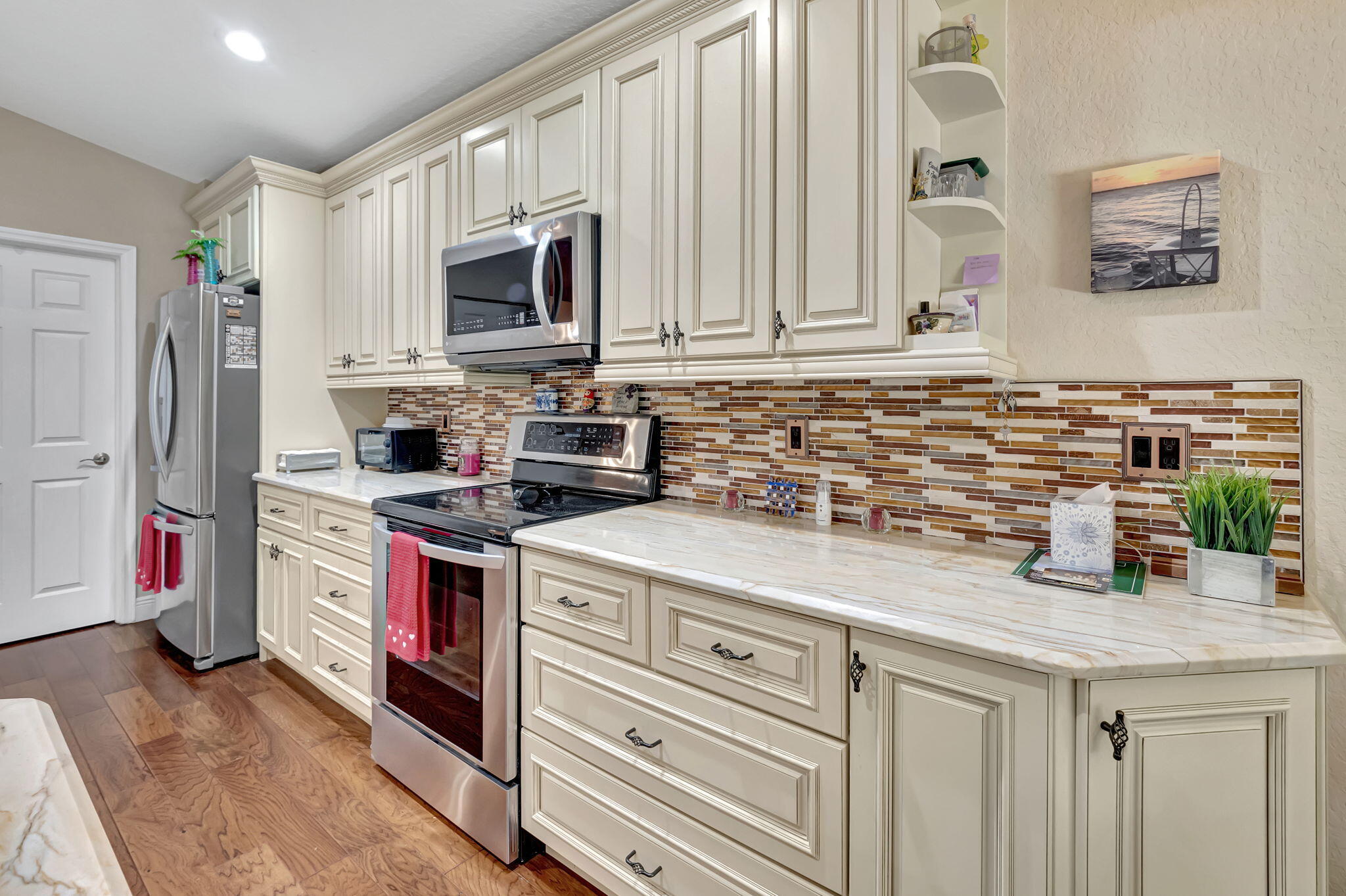 TUSCANY BAY - Residential