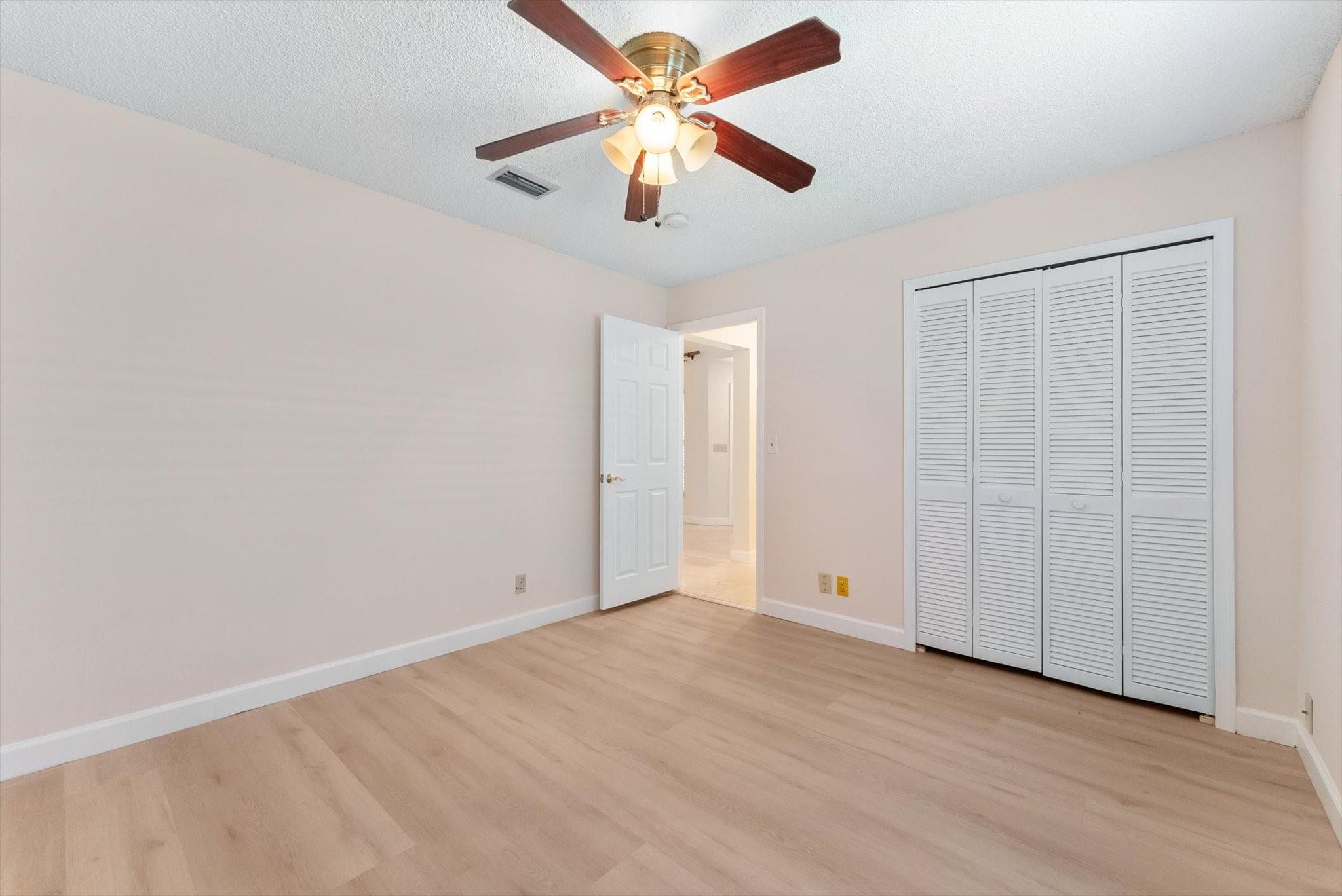 Pine Ridge Villas 129-17 - Residential Lease