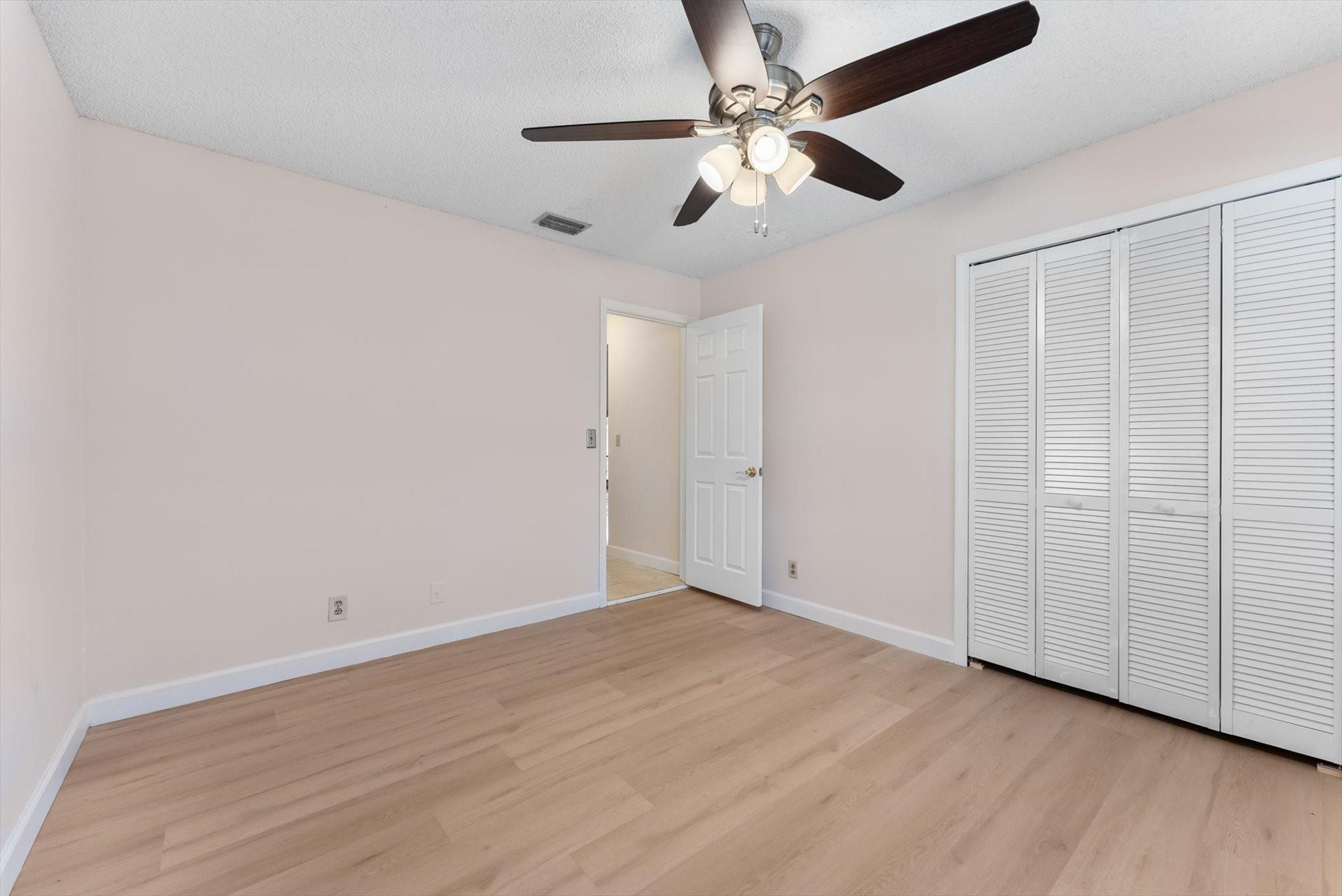 Pine Ridge Villas 129-17 - Residential Lease