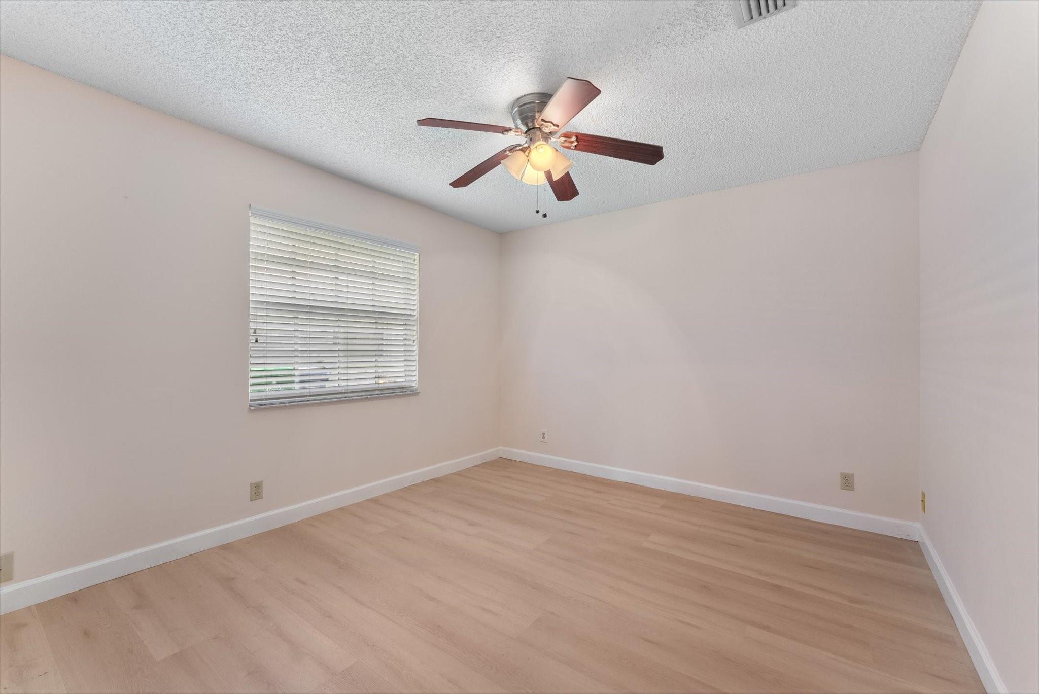 Pine Ridge Villas 129-17 - Residential Lease