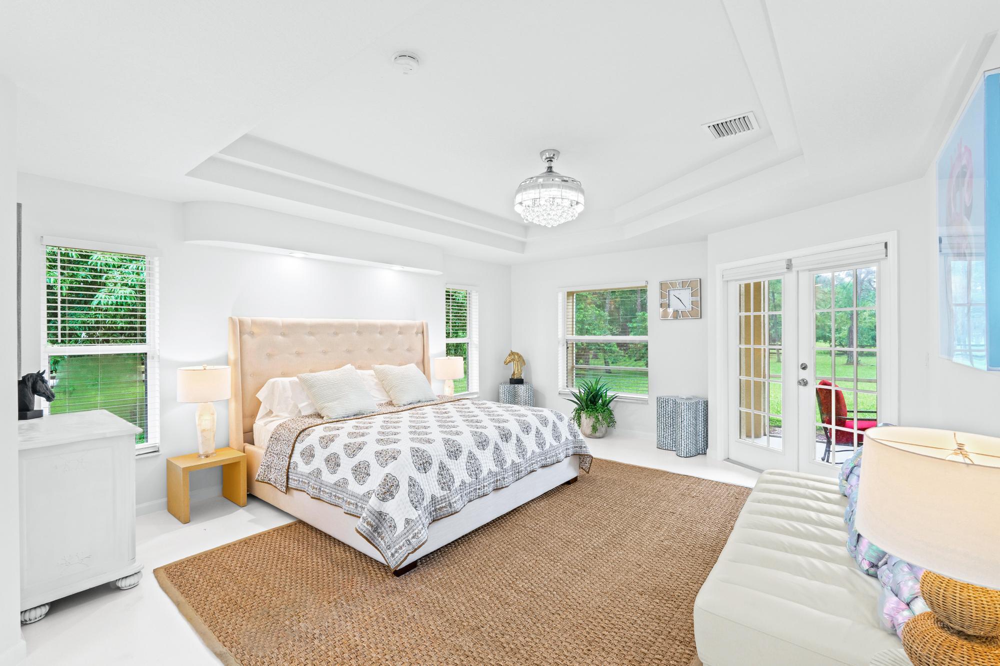 11356 Ira Lane