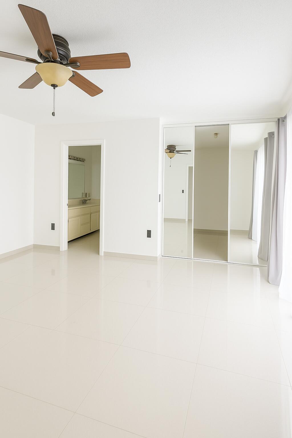 WATERSIDE LUXURY TOWNHOME - Residential Lease