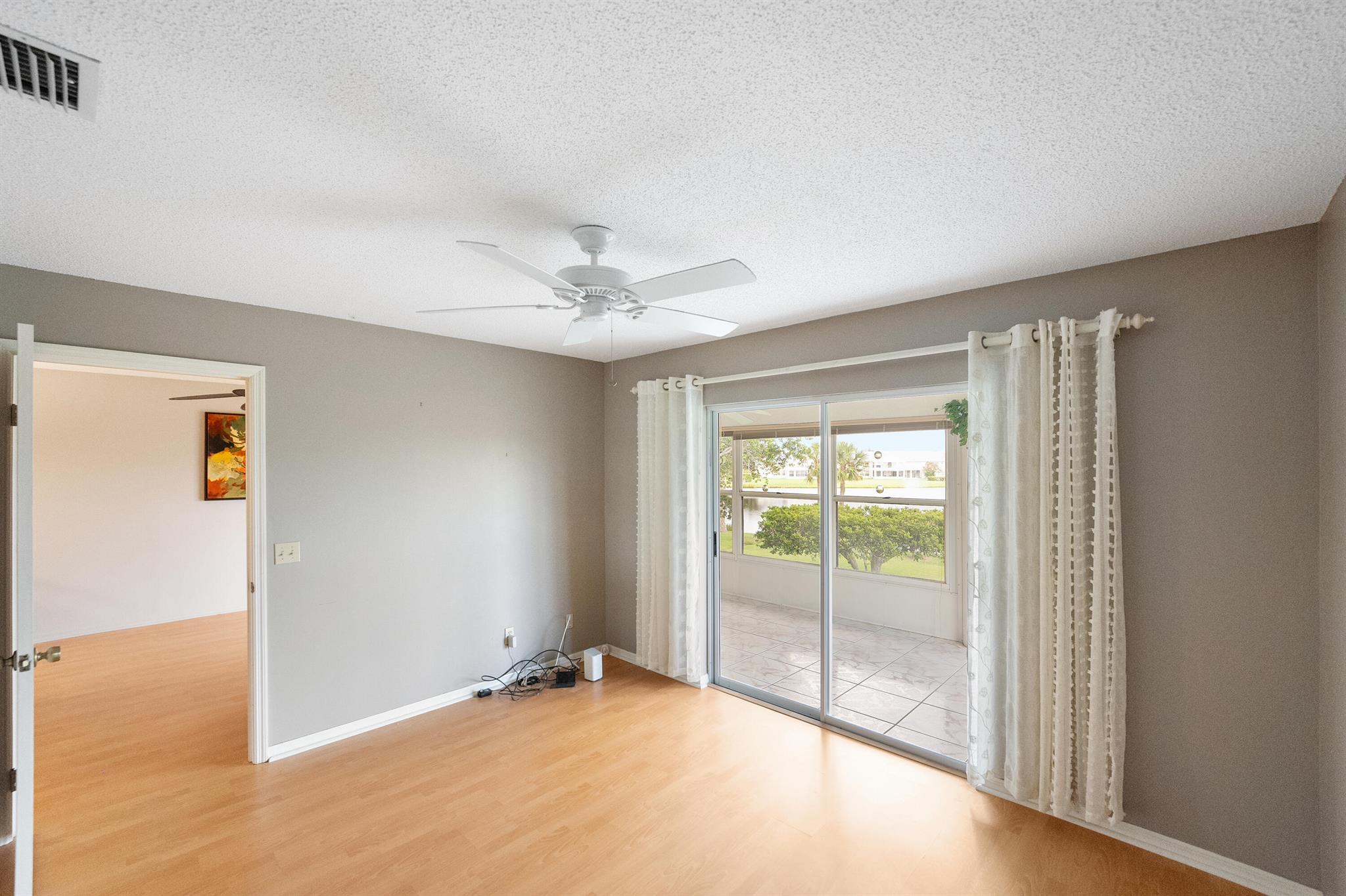 GROVE ISLE EAST CONDOMINI - Residential