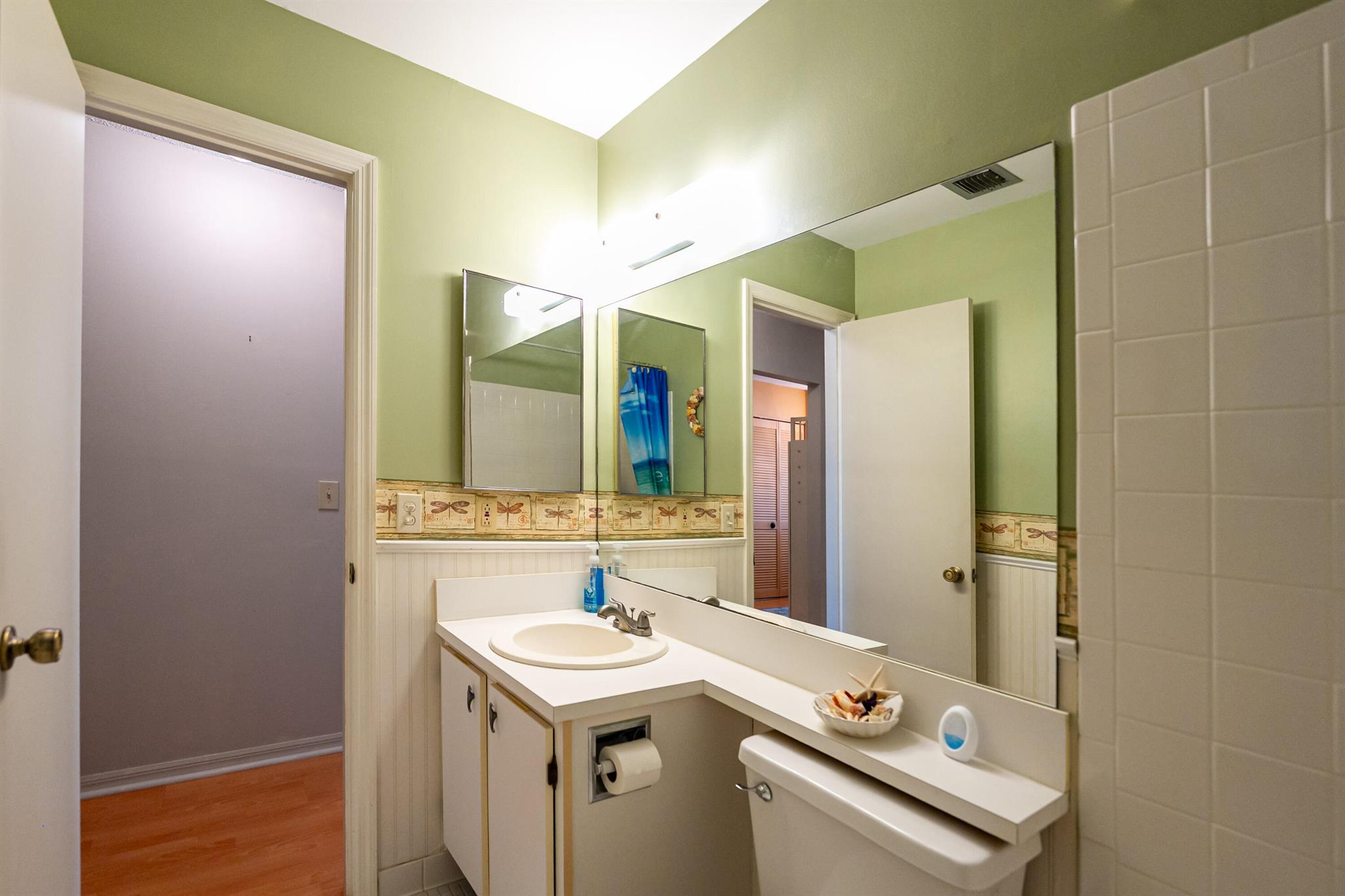 GROVE ISLE EAST CONDOMINI - Residential