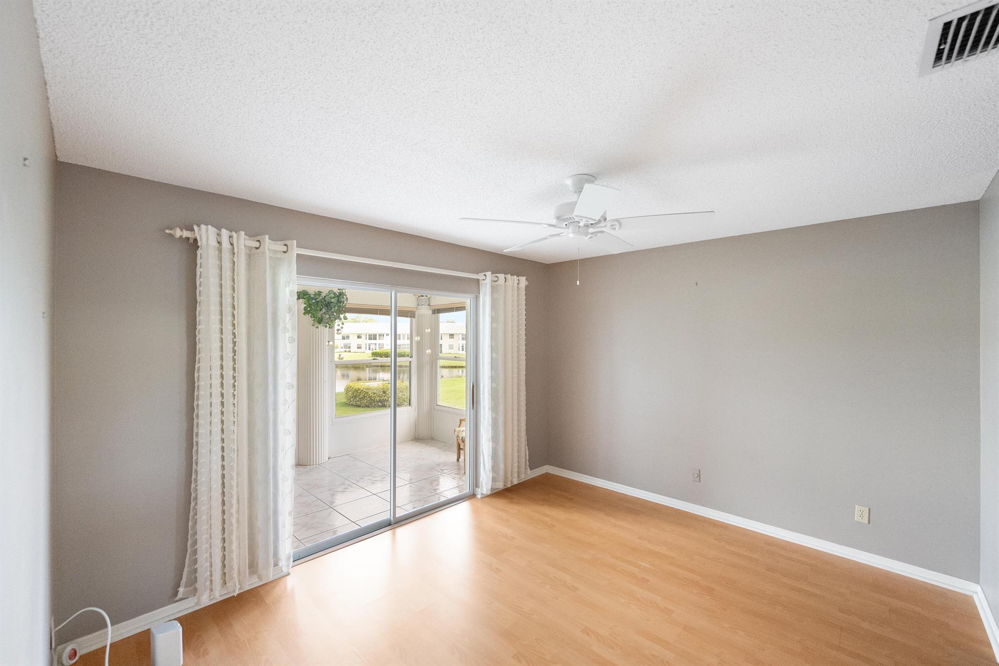 GROVE ISLE EAST CONDOMINI - Residential