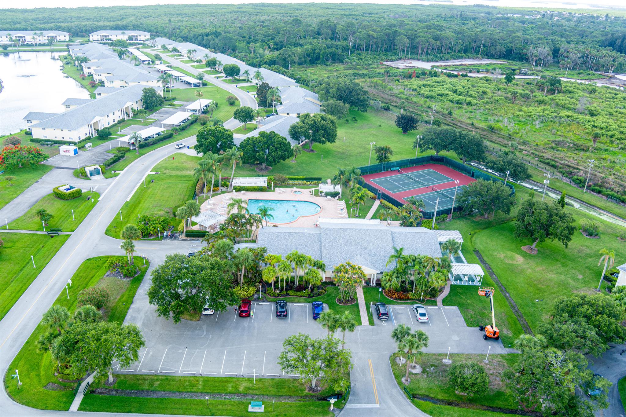 GROVE ISLE EAST CONDOMINI - Residential