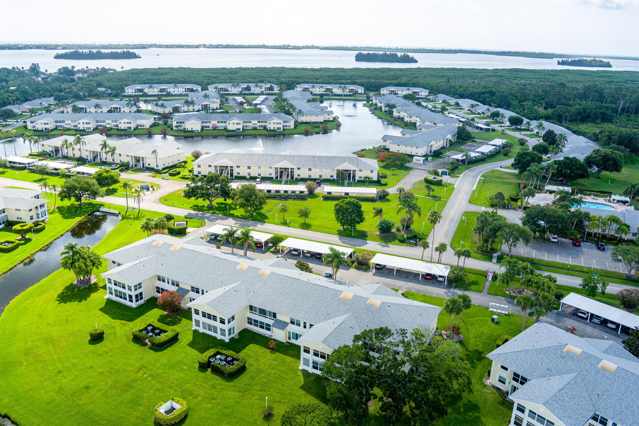 GROVE ISLE EAST CONDOMINI - Residential