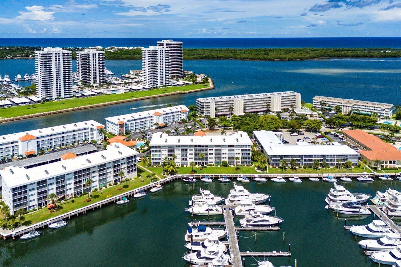 29 Yacht Club Drive 404