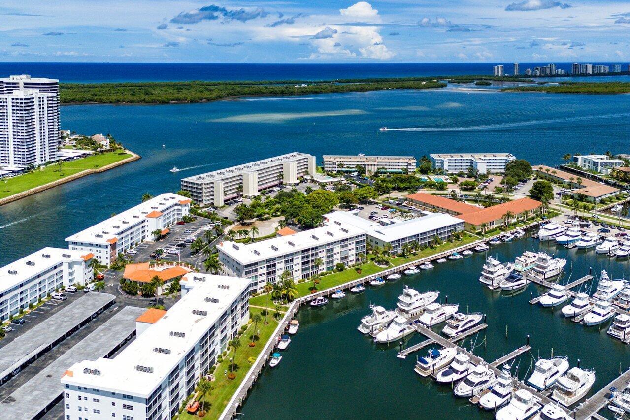 PORTS O CALL CONDO S A, B, C AND D - Residential