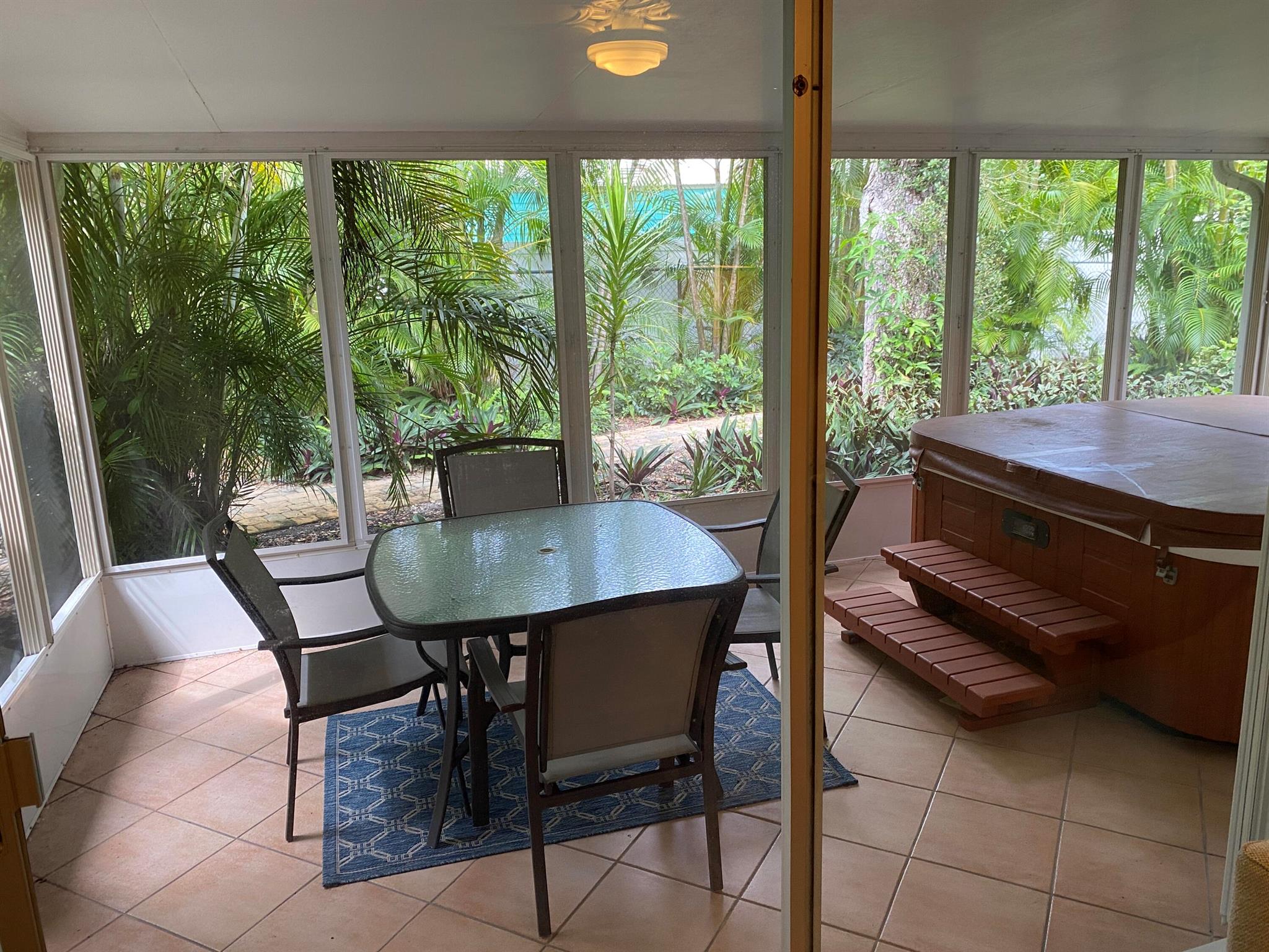 RIVER OAKS ESTATES UNIT 1 - Residential Lease