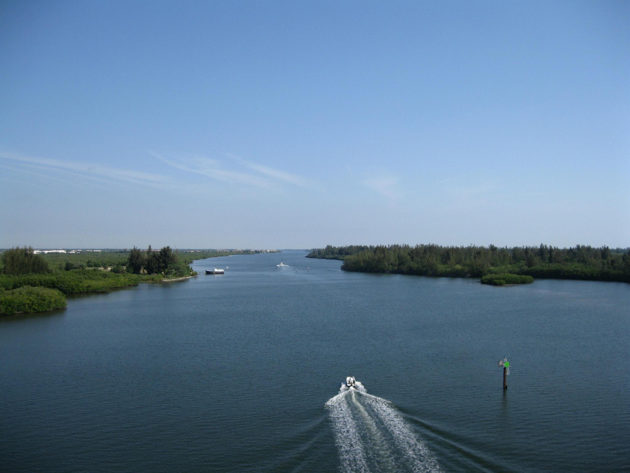 RIVER OAKS ESTATES UNIT 1 - Residential Lease