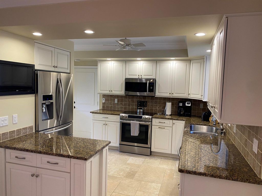 Photo of 535 Flamevine Lane, Vero Beach, FL 32963 (MLS # R11123822)