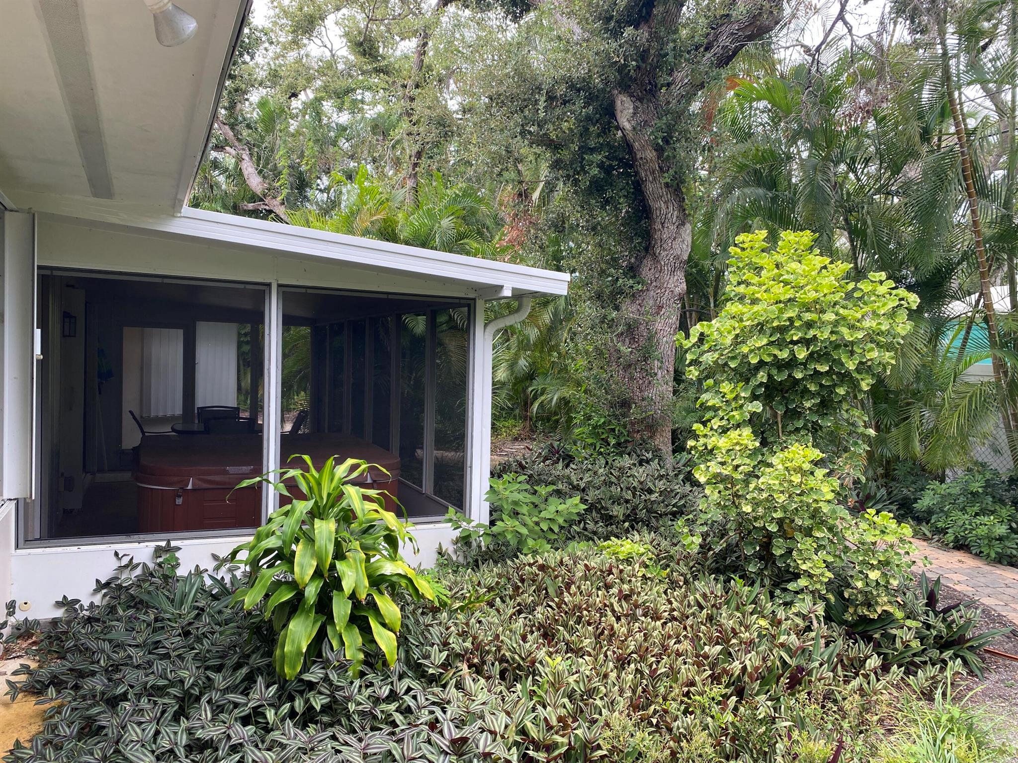 RIVER OAKS ESTATES UNIT 1 - Residential Lease