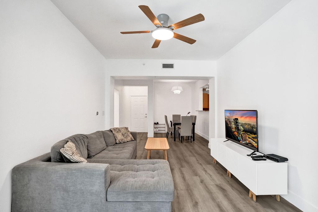 Photo of 533 NE 3rd Avenue #205, Fort Lauderdale, FL 33301 (MLS # B26011292)