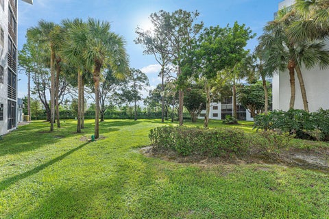 Tiny photo for 4700 Lucerne Lakes Blvd W #306, Lake Worth, FL 33467 (MLS # B26089919)