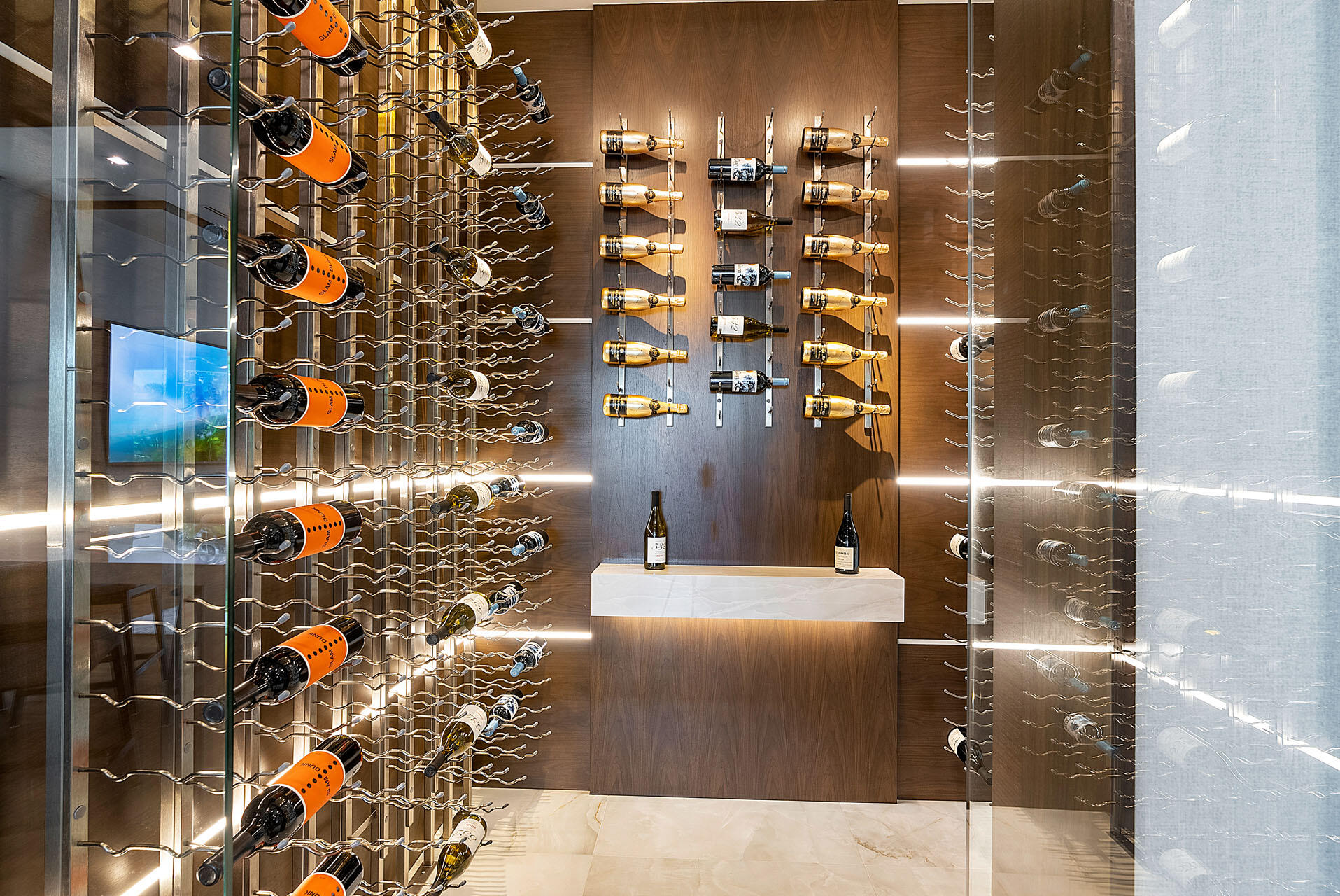 ROYAL PALM YACHT & COUNTRY CLUB - Residential