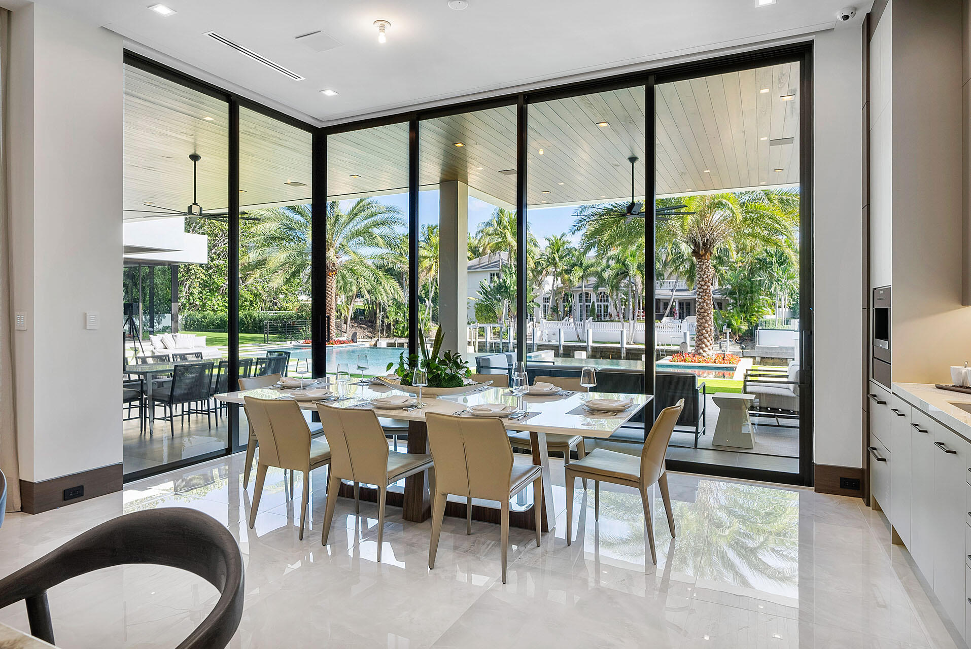 ROYAL PALM YACHT & COUNTRY CLUB - Residential