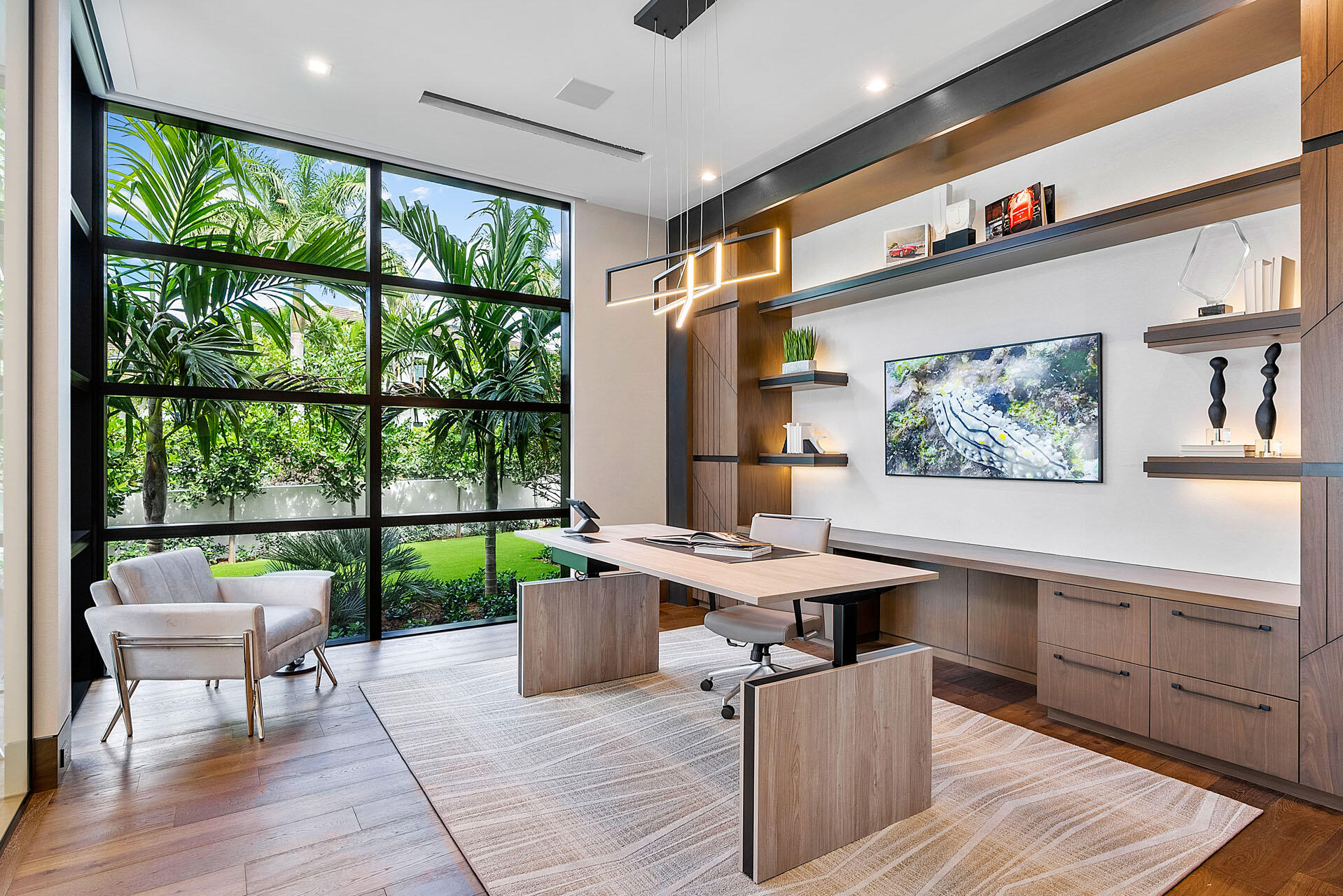 ROYAL PALM YACHT & COUNTRY CLUB - Residential