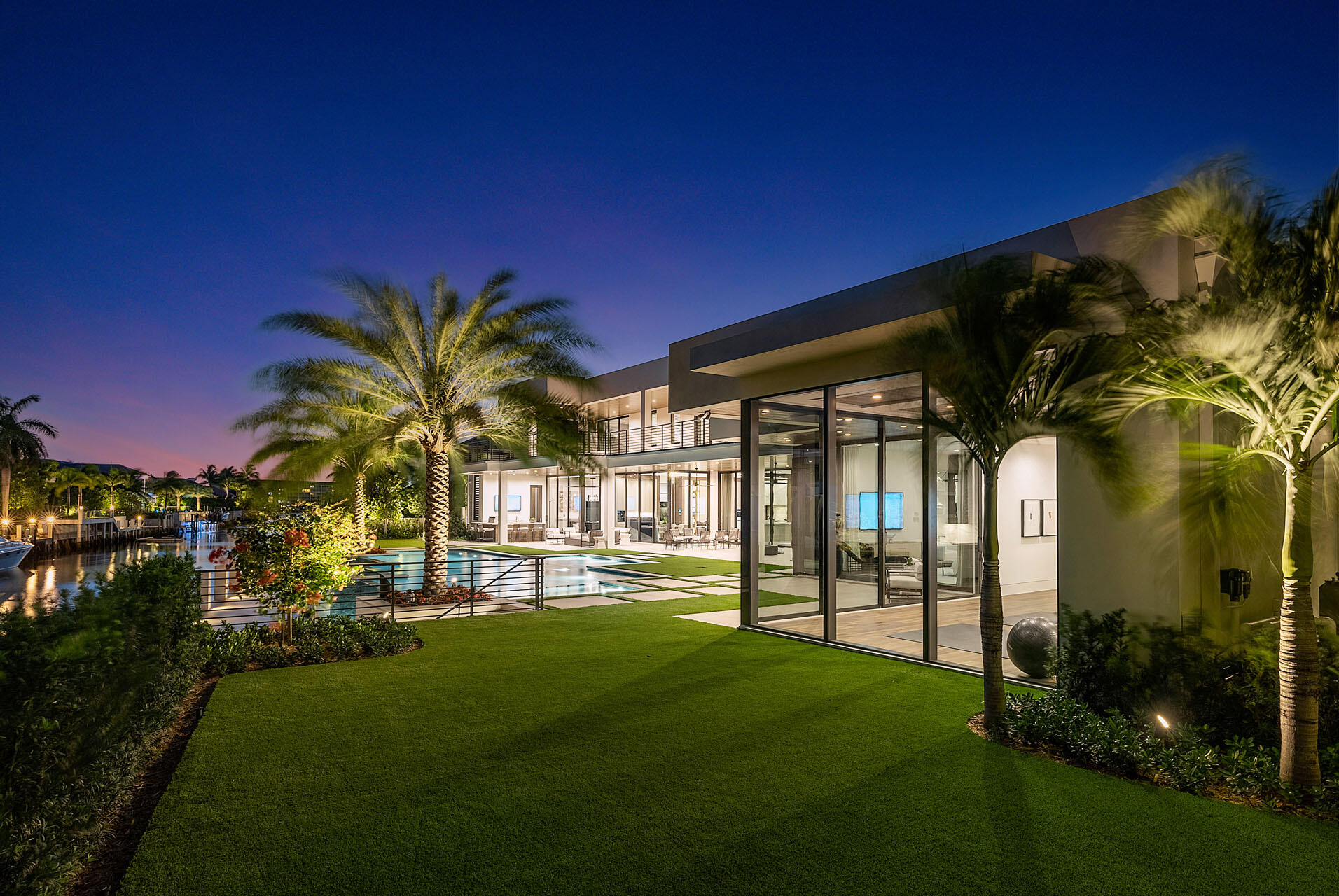 ROYAL PALM YACHT & COUNTRY CLUB - Residential