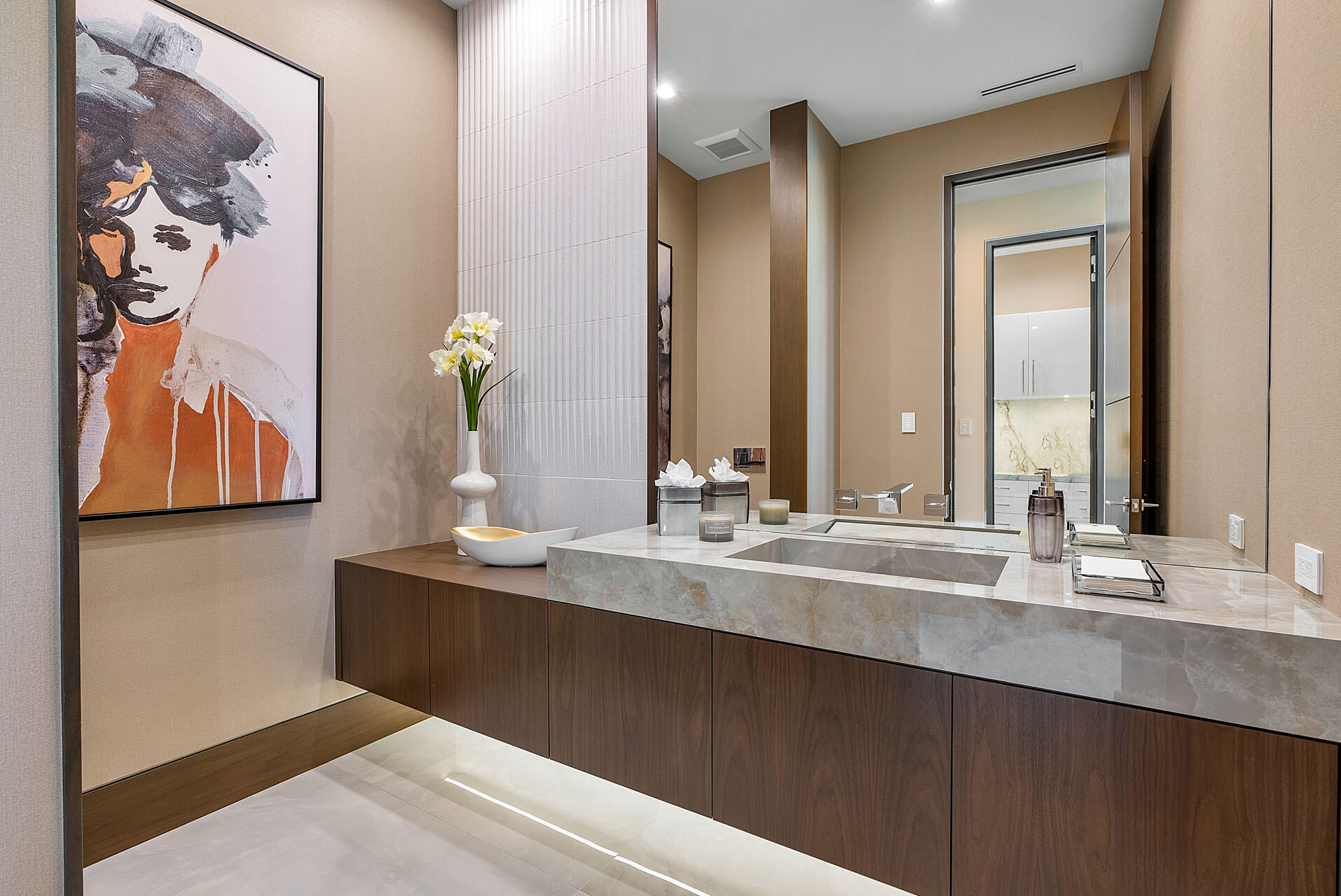 ROYAL PALM YACHT & COUNTRY CLUB - Residential