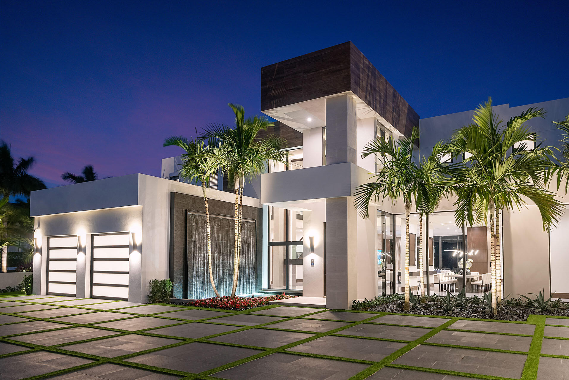 ROYAL PALM YACHT & COUNTRY CLUB - Residential