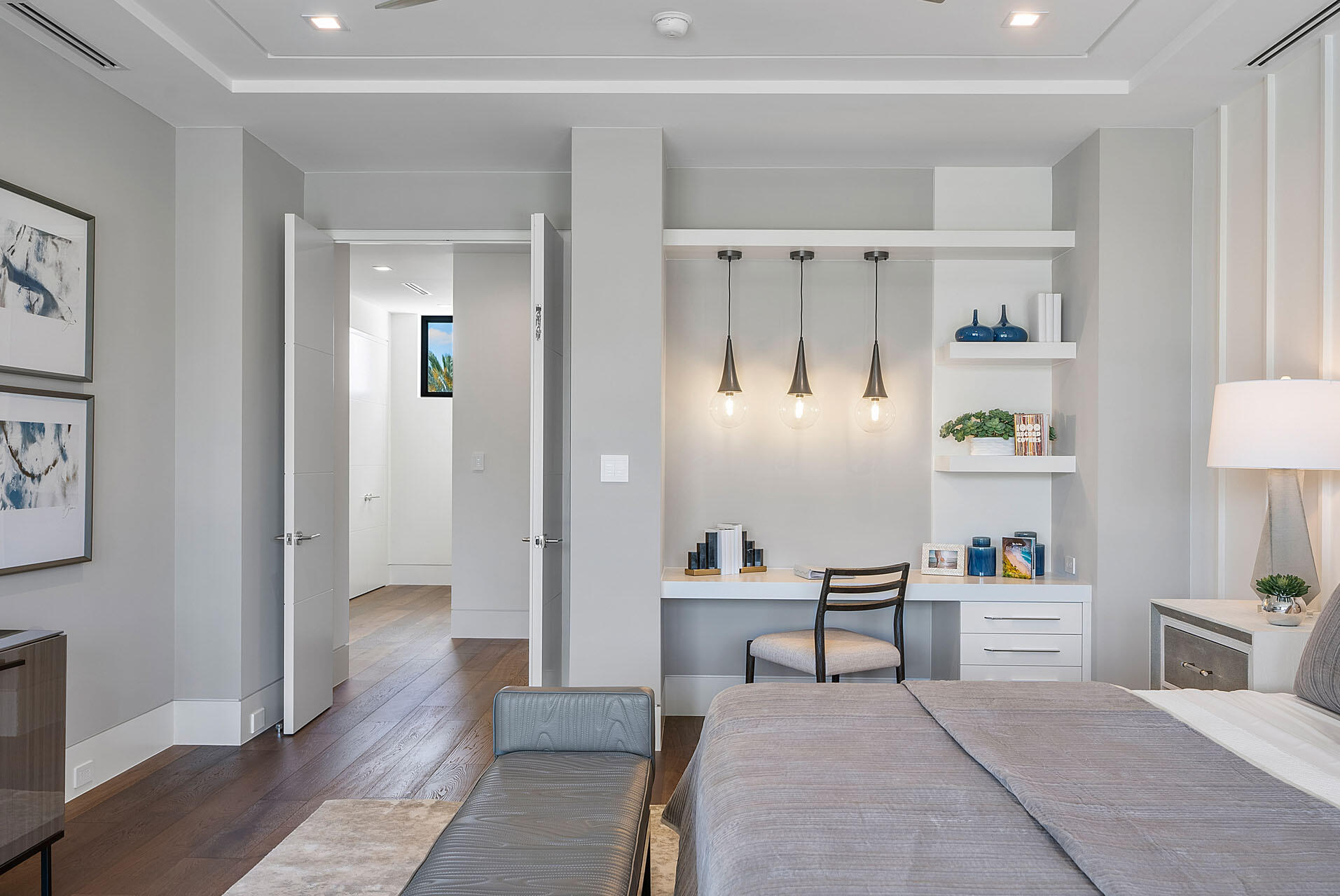 ROYAL PALM YACHT & COUNTRY CLUB - Residential