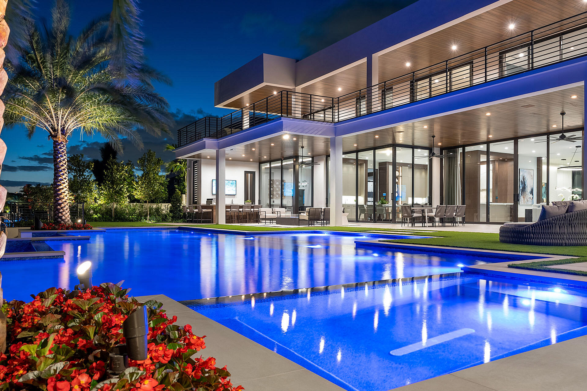 ROYAL PALM YACHT & COUNTRY CLUB - Residential