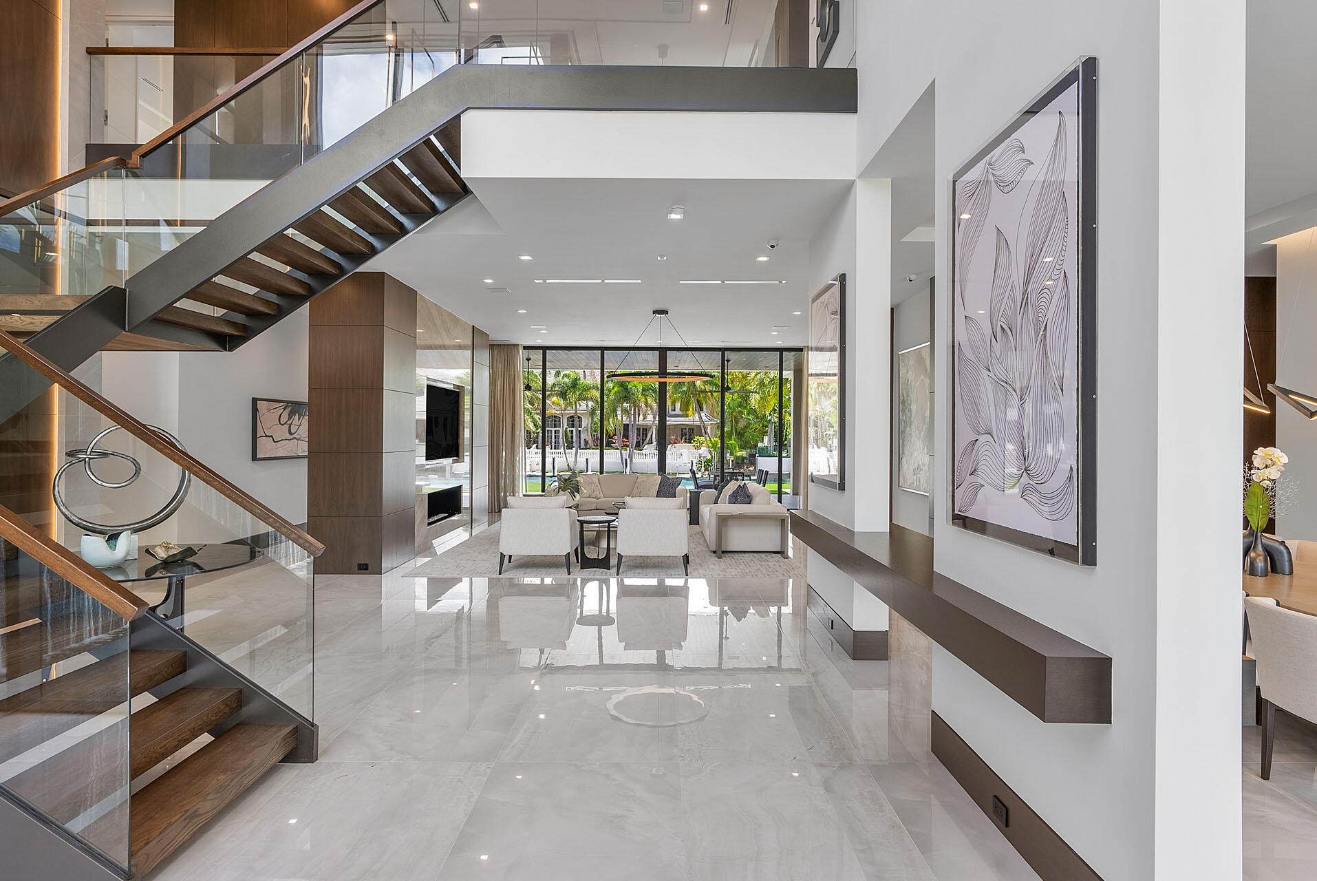 ROYAL PALM YACHT & COUNTRY CLUB - Residential