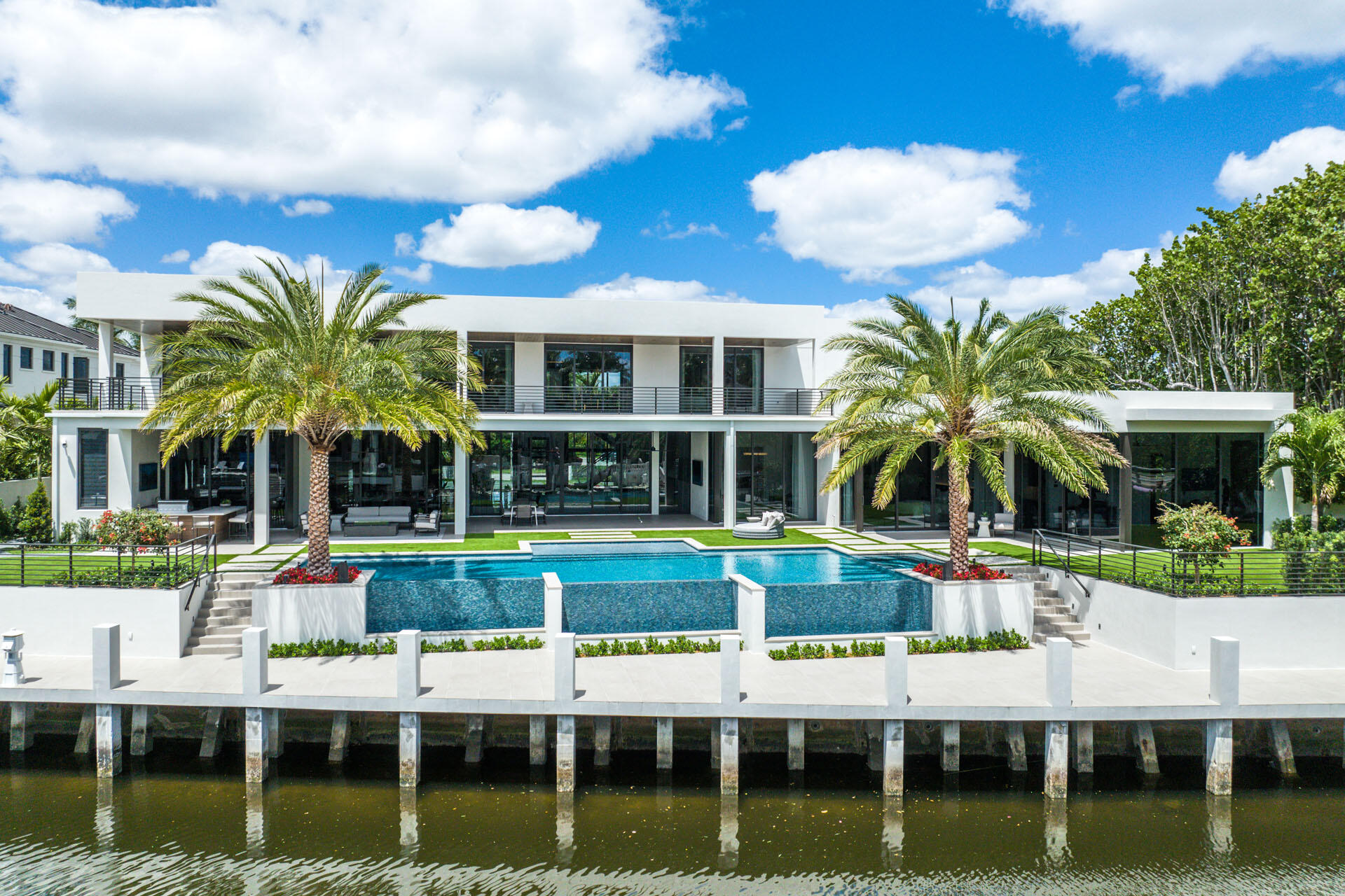ROYAL PALM YACHT & COUNTRY CLUB - Residential