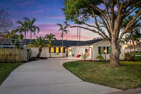 Property photo of 4303 Elm Avenue, Palm Beach Gardens, FL 33410