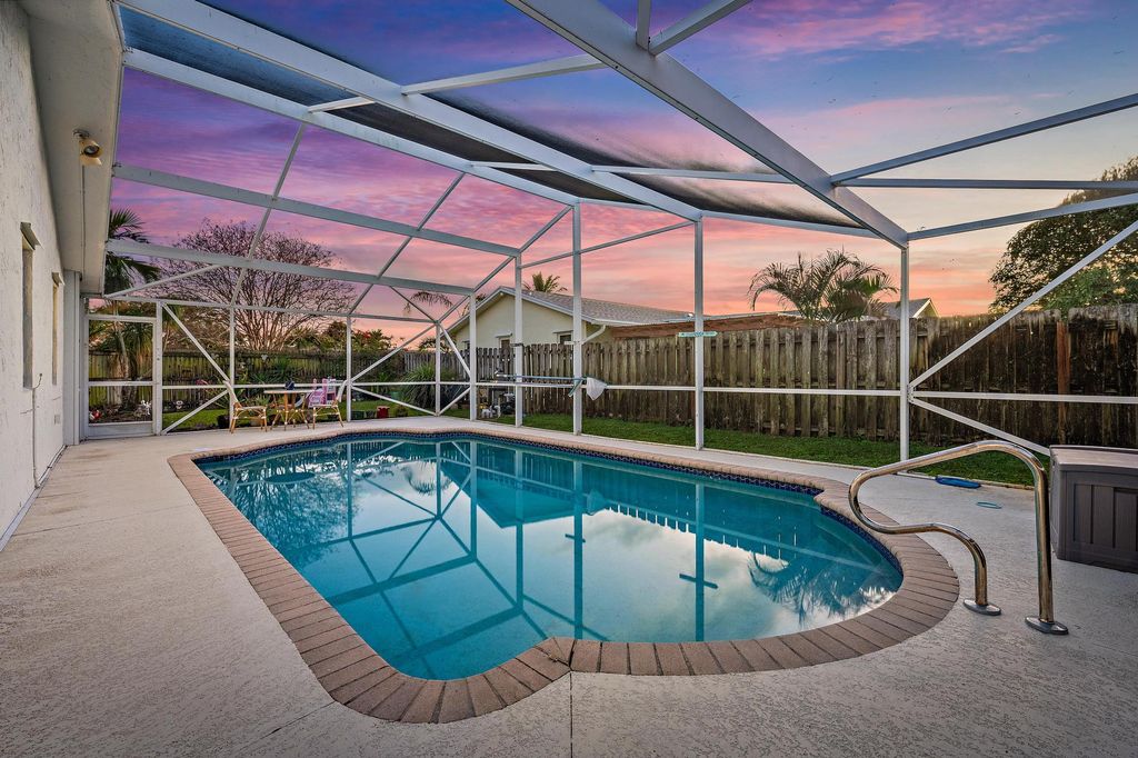 Photo of 4303 Elm Ave, Palm Beach Gardens, FL 33410 (MLS # B26000507)