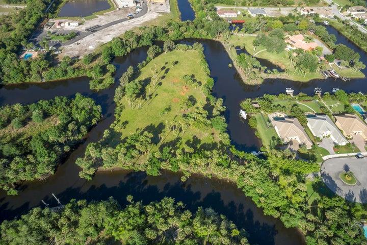 0 SW Quiet River Court