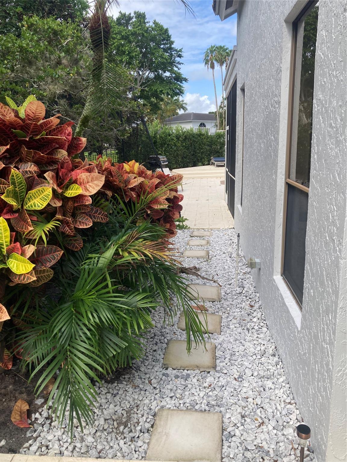 2105 NW 60th Cir