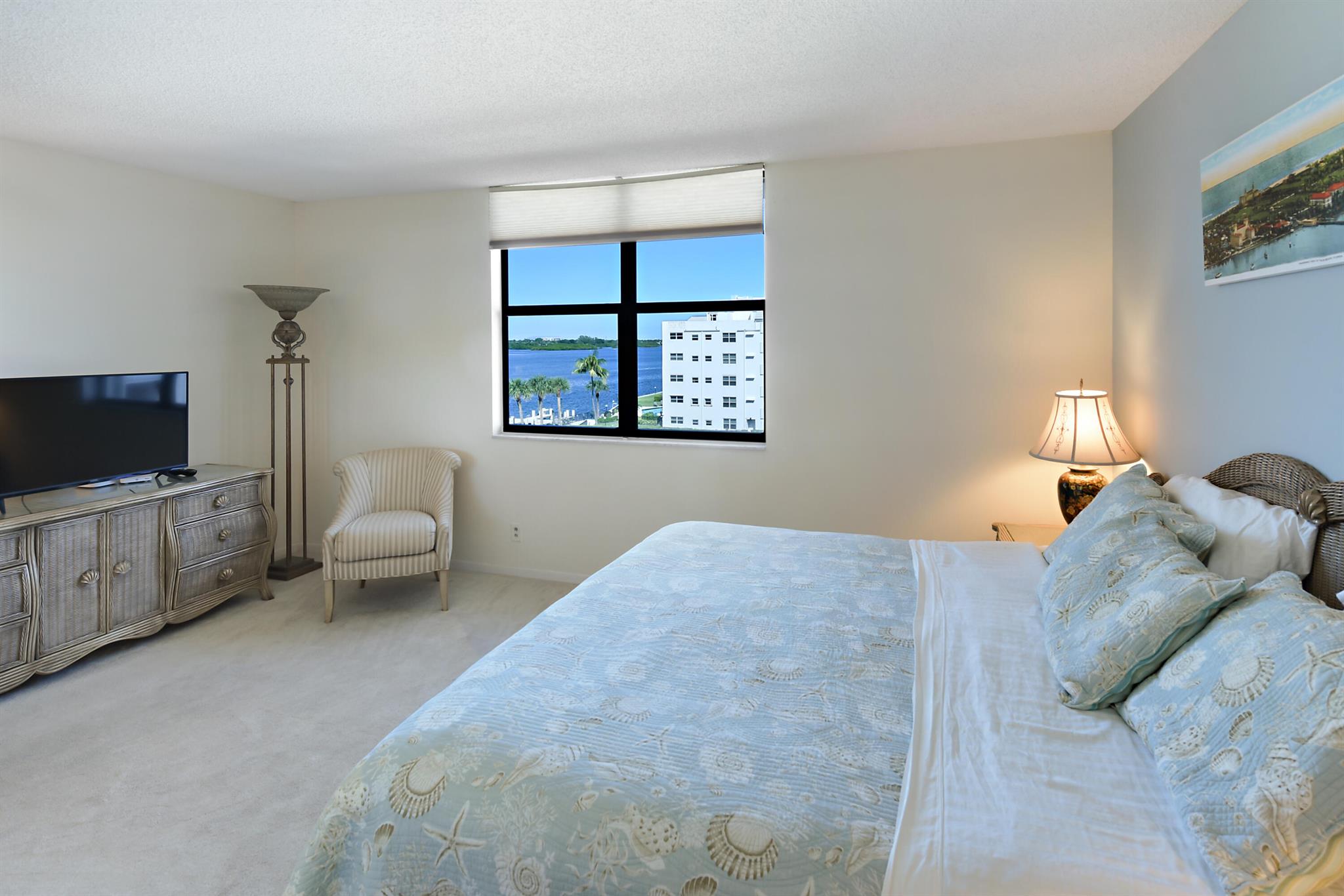 LA PALMA CONDO - Residential Lease