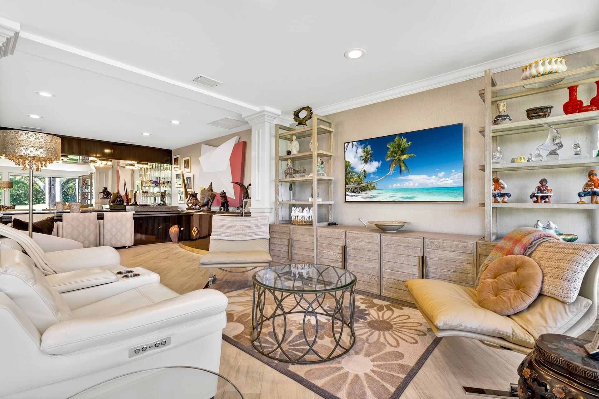 VILLAS OF NORTHWOODS - Residential