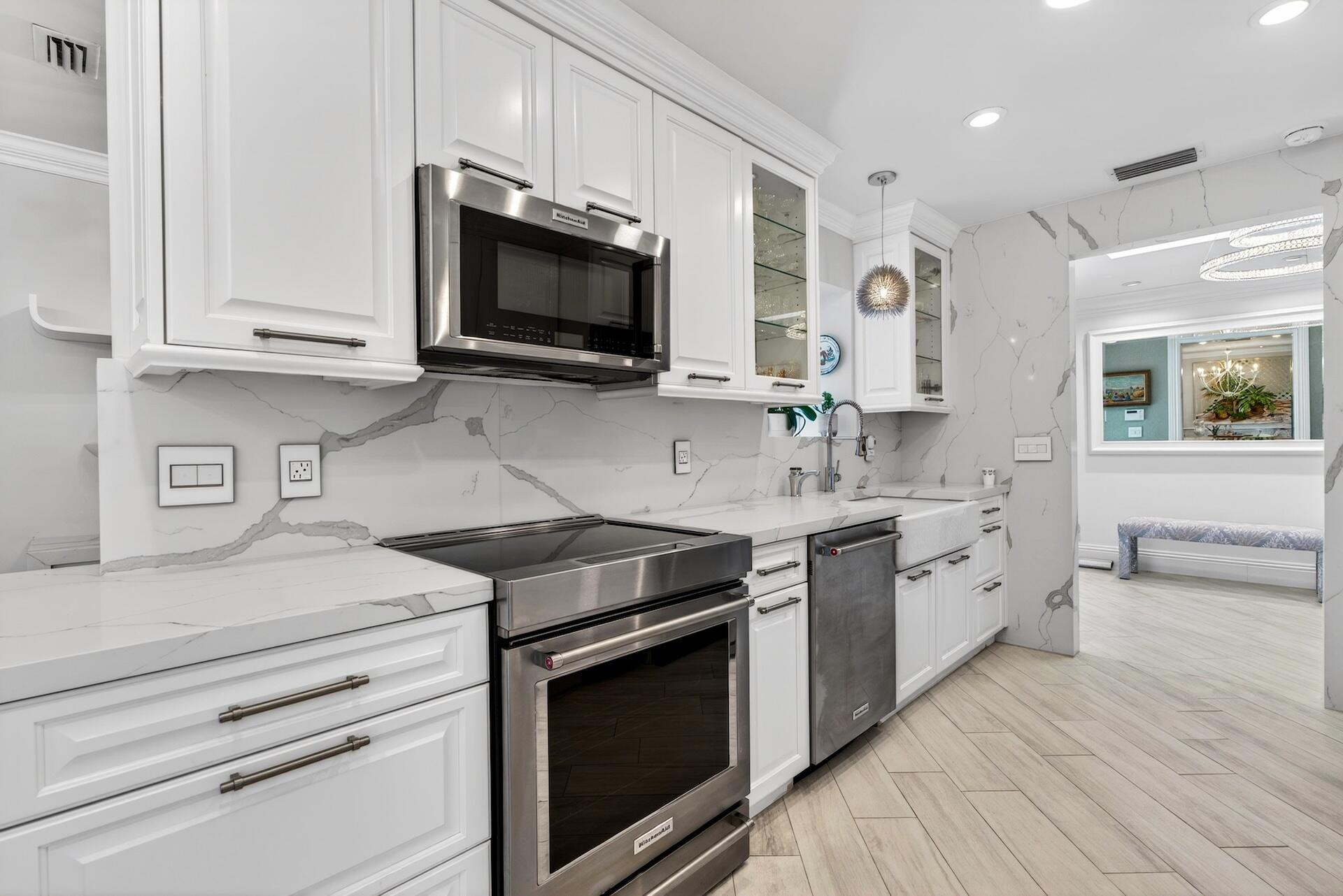 VILLAS OF NORTHWOODS - Residential