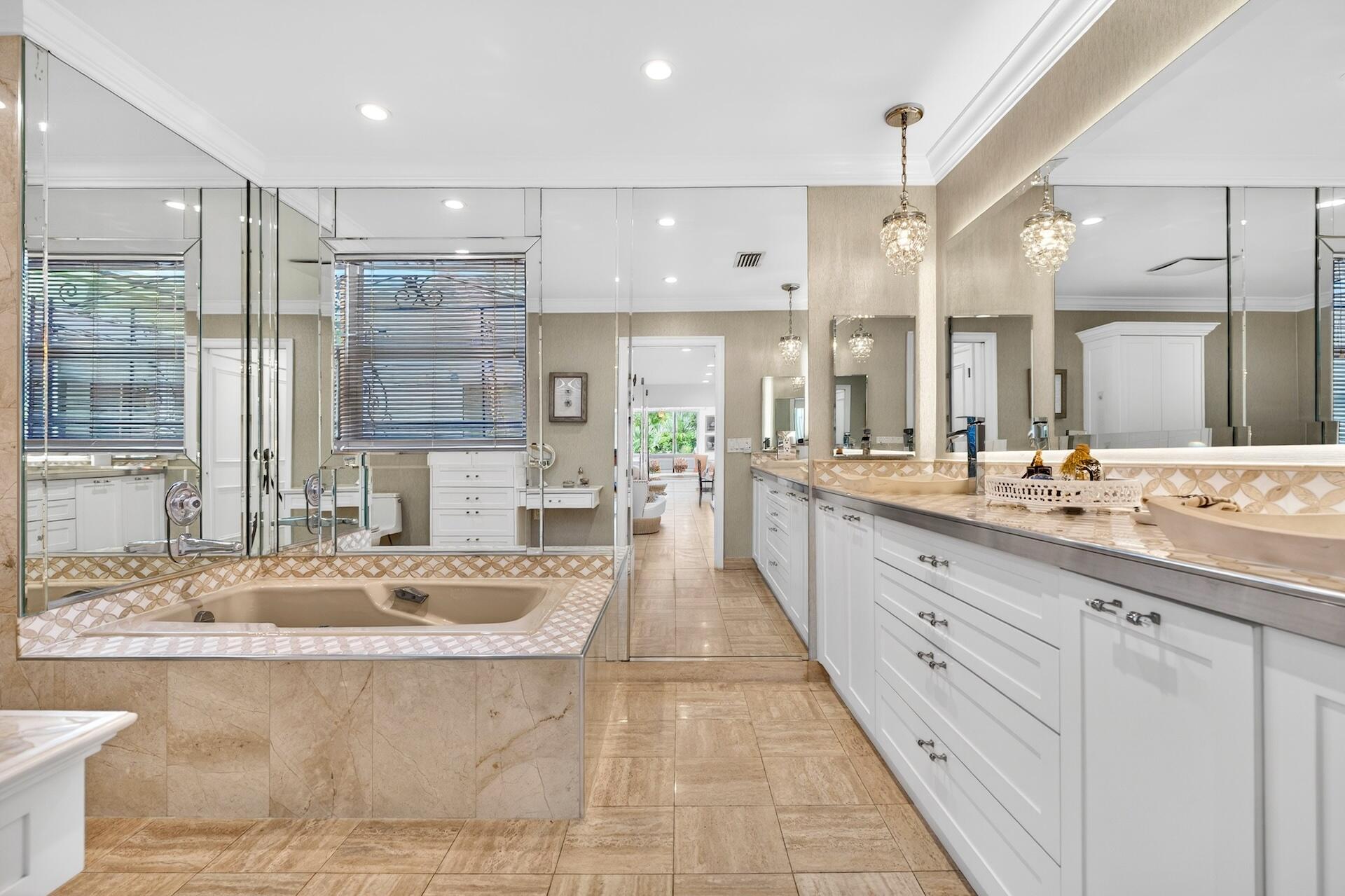 VILLAS OF NORTHWOODS - Residential