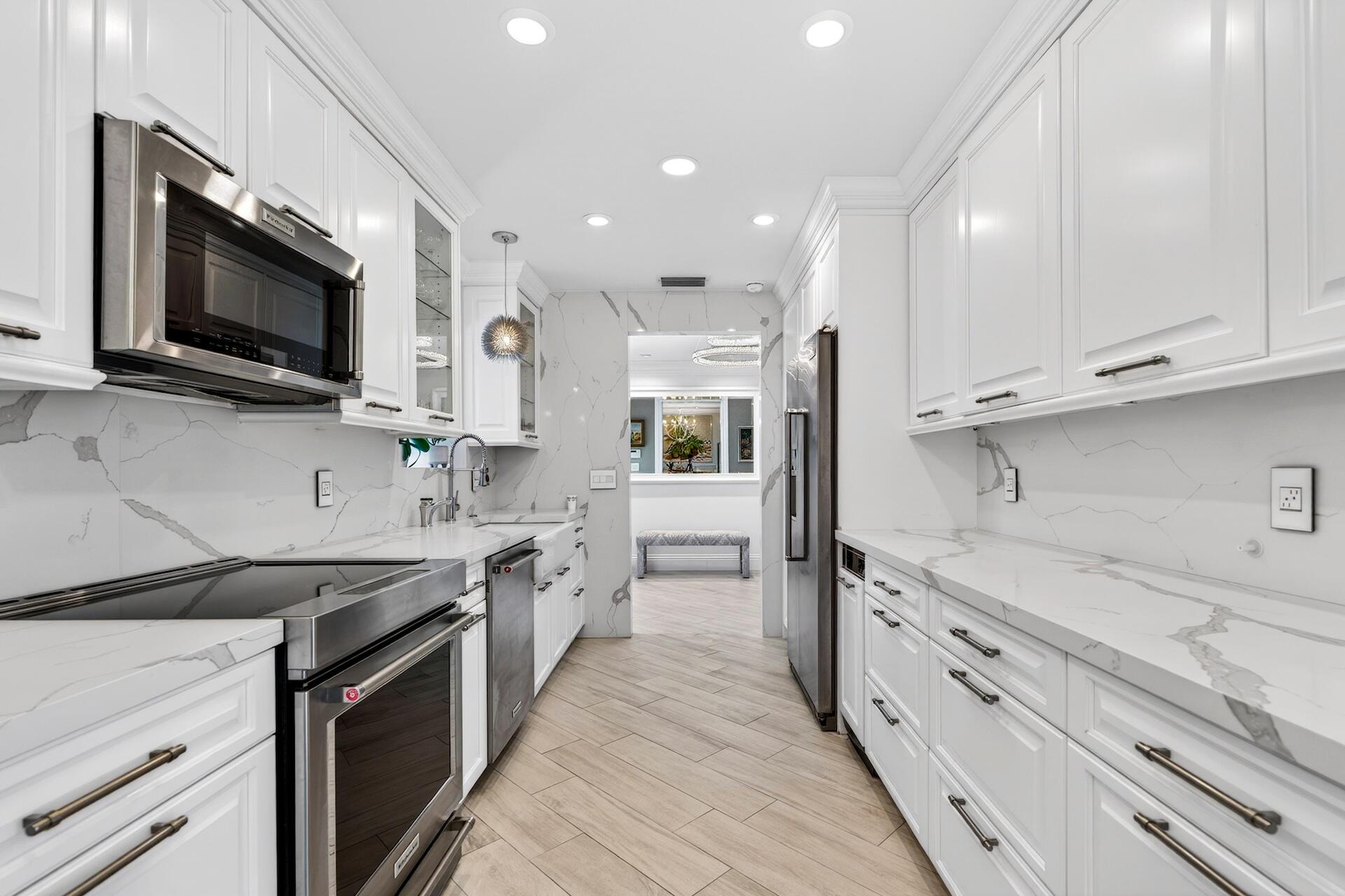 VILLAS OF NORTHWOODS - Residential