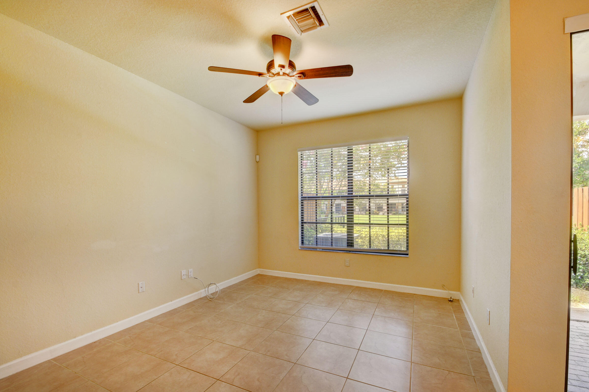 WELLINGTON PARC - Residential Lease
